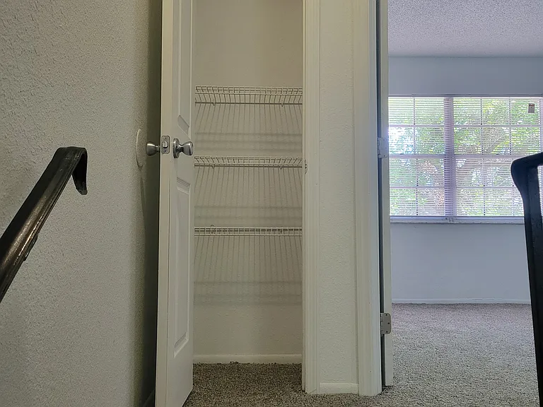 Oak Ridge Apartments — Photo 31