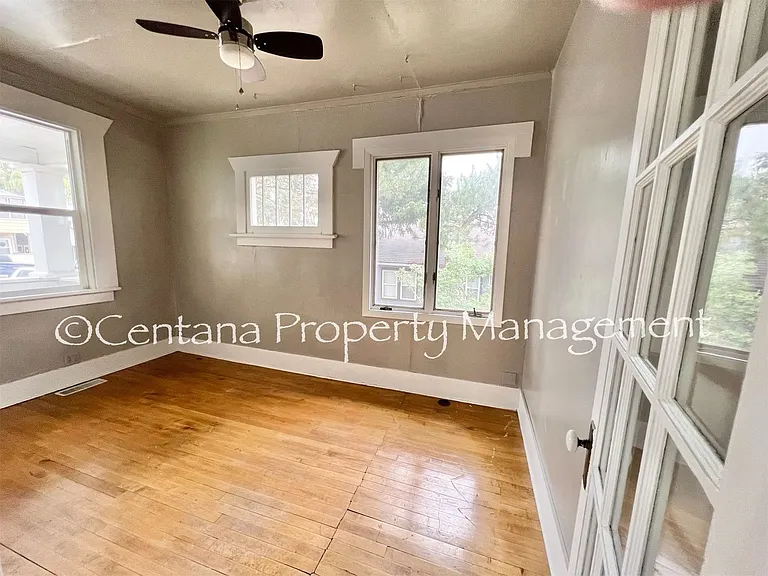 1138 W Park St — Photo 17