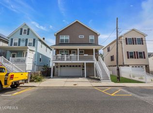 12 4th St, Highlands, NJ 07732