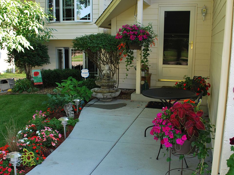 Front Side Entry Side Walk Patio