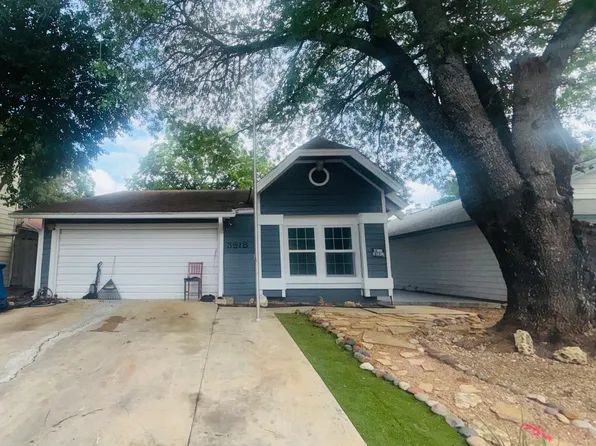 3918 CHIMNEY SPRINGS DR, San Antonio, TX 78247