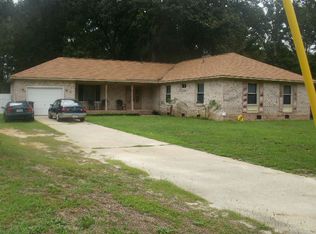 1703 Swann St, Fayetteville, NC 28303