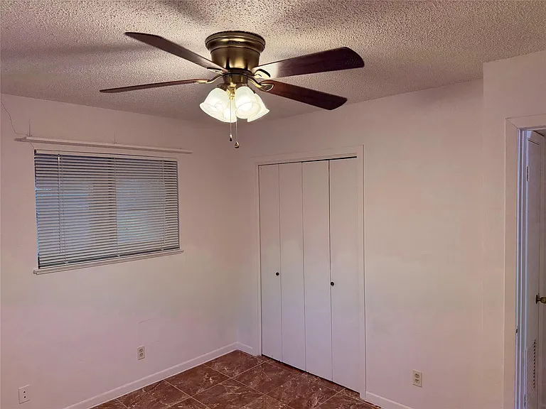 7406 Southgate Ln #A — Photo 12