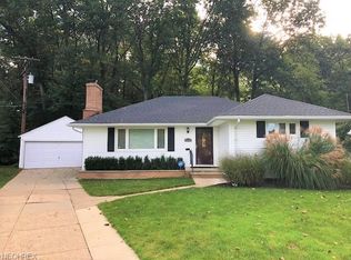 25300 Conover Dr, Bay Village, OH 44140