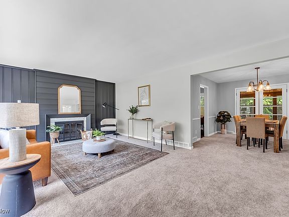 3rd image of 22494 Berry Dr