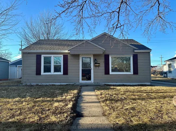 2308 W 1st St, Grand Island, NE 68803