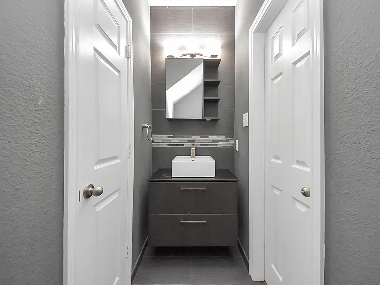 10062 Hillside Bayou Dr — Photo 41