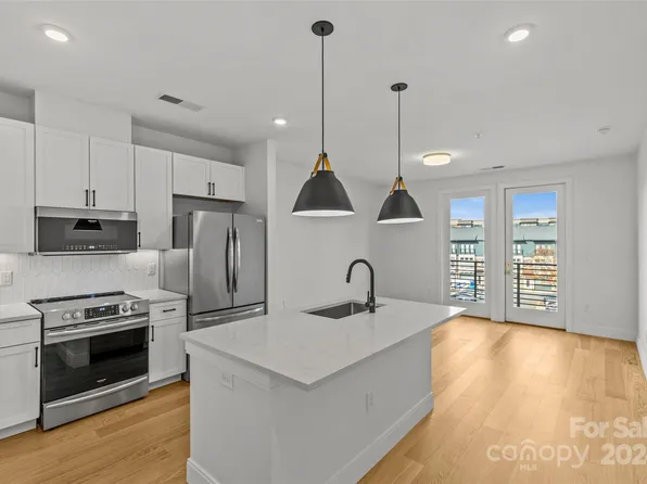 3000 South Blvd #305, Charlotte, NC 28209