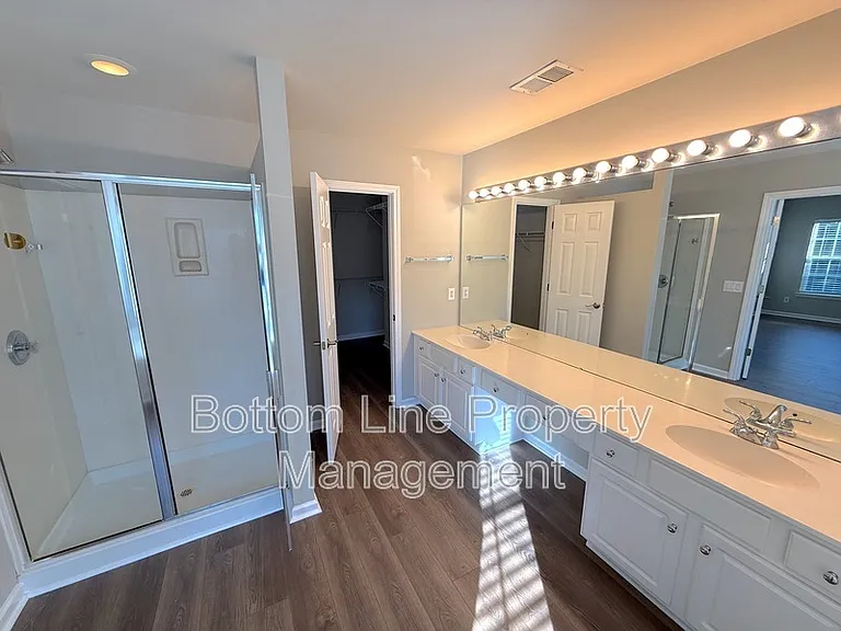 10016 Heatherly Ct — Photo 18