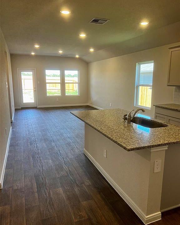 316 Belmont Pl, Lockhart, TX 78644 Zillow