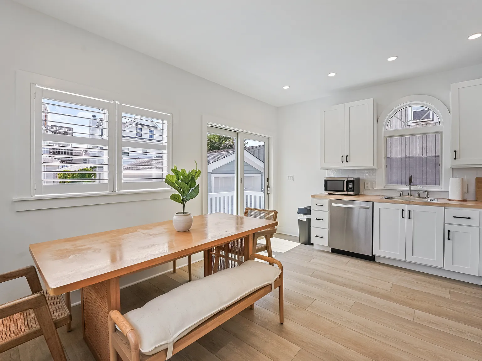 2 bed, 2153 sqft, $5,000 — Photo 3