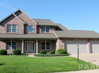 5217 W Fieldstone Dr, Peoria, IL