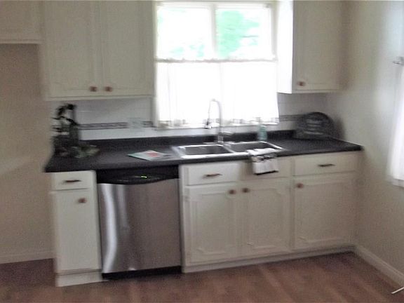 4th image of 2606 Cooper Ave