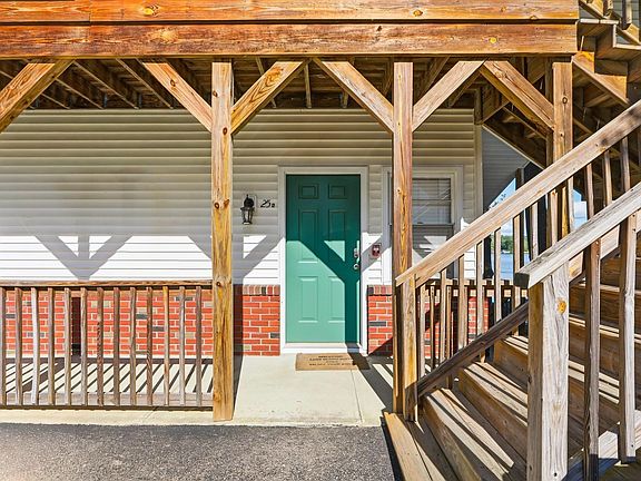 4th image of 885 Laconia Road #25-25A
