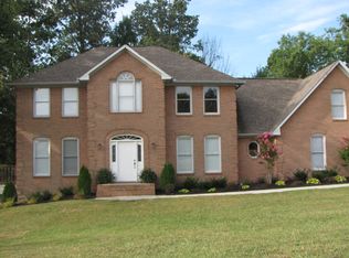 1021 Colonial Dr, Morristown, TN 37814