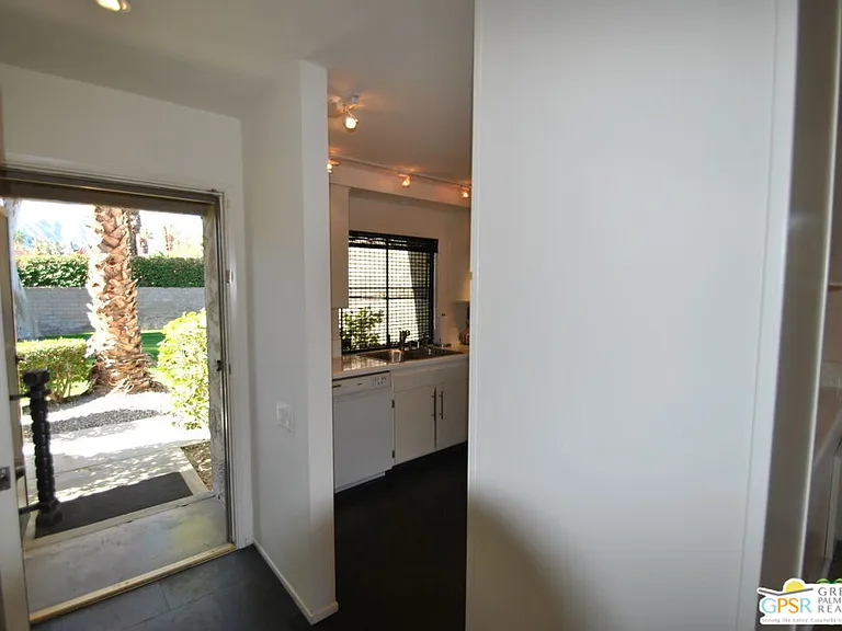 1751 E Sandalwood Dr — Photo 6