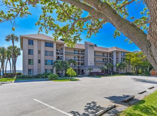 4440 NE Sandpebble Trce APT 104, Stuart, FL 34996