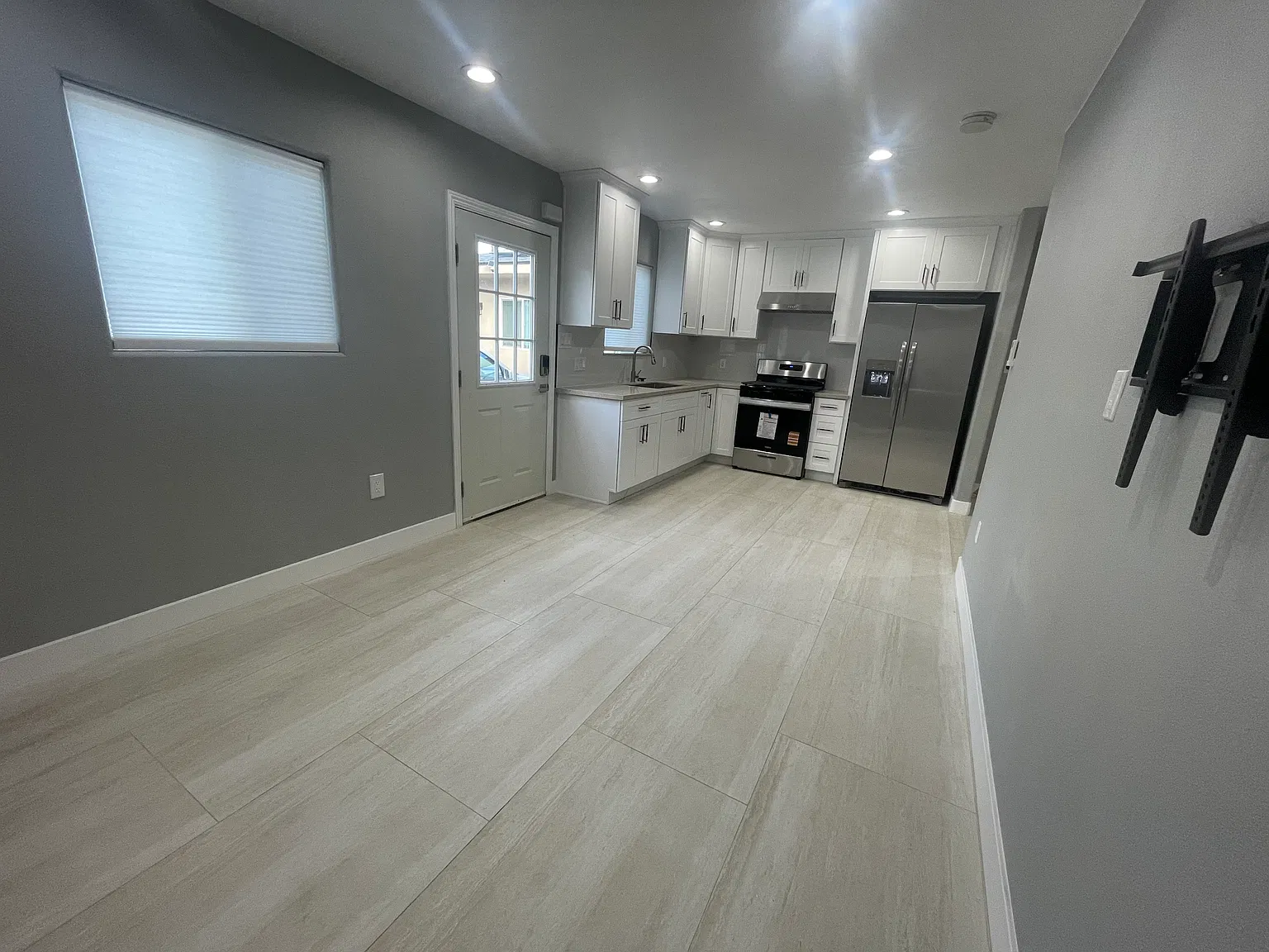 1 bed, 485 sqft, $2,500 — Photo 4