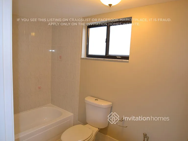 10215 NW 126th St — Photo 10
