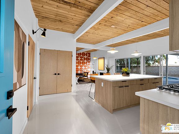 5th image of 2410 N Starr Rd