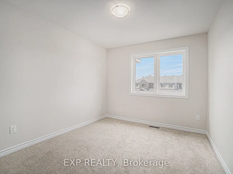 74 Richelieu St — Photo 22