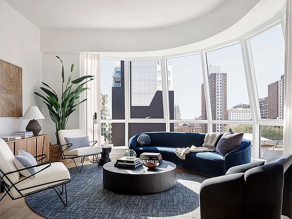 5th image of 515 18th St #416