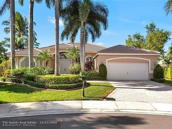 2nd image of 2571 Jardin Way