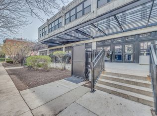 1001 W 15th St Unit 317, Chicago, IL