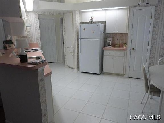 5th image of 9232 N Cacalia Dr
