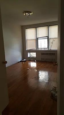 Rented by Smart NY Realty LLC | media 32