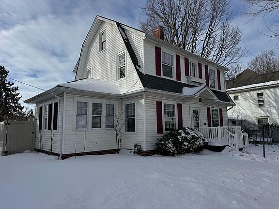 2nd image of 125 Lincoln Ave