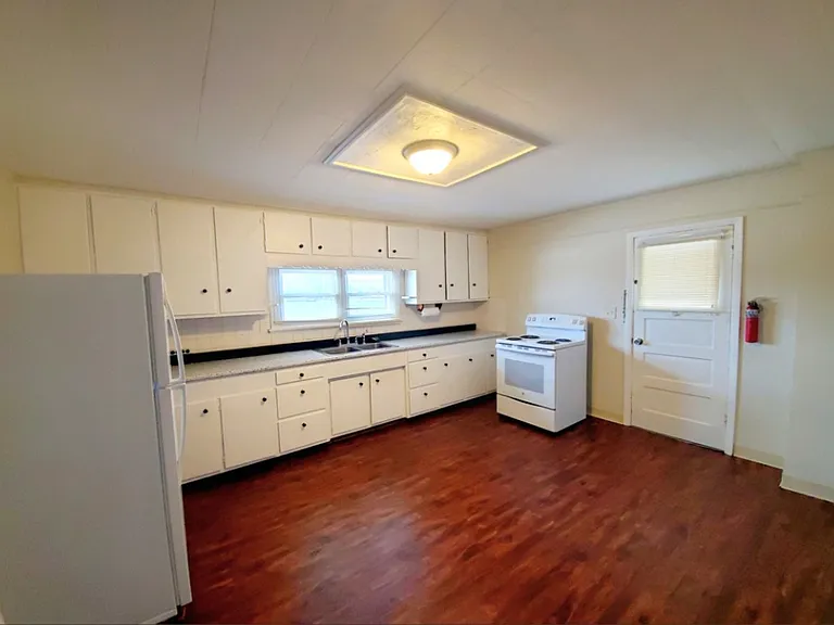721 Main St #7 — Photo 1