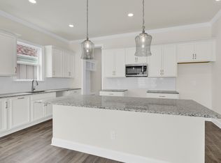 6697 Star Dr, Sherrills Ford, NC 28673