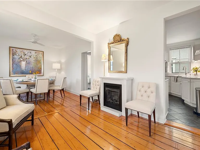 35 Marsh St — Photo 2
