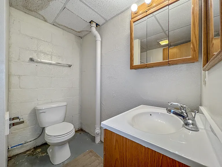 2141 Sunset Dr — Photo 17