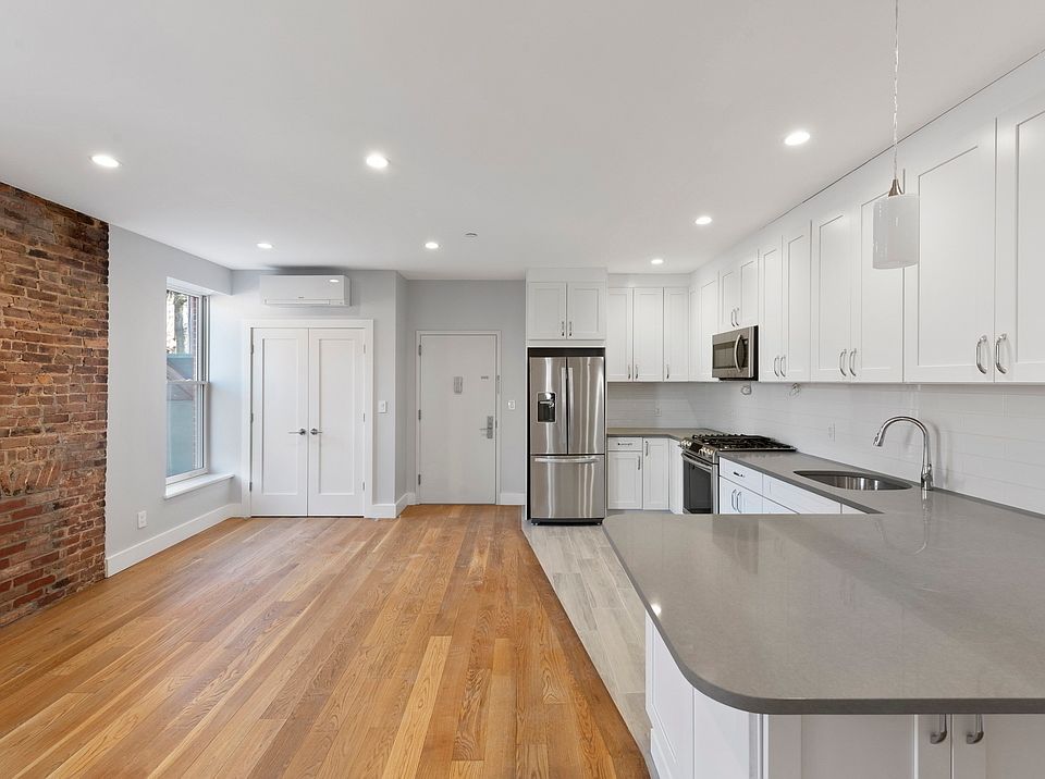 1st image of 461 6th Ave #1