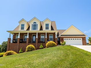 1405 Caleb Trl, Greenback, TN 37742