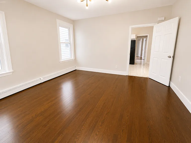 174-176 Vermont Ave #1L — Photo 7