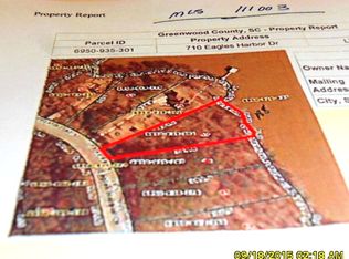 710 Eagles Harbor Dr, Hodges, SC 29653