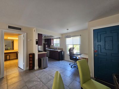 2160 S Palm Canyon Dr UNIT 2, Palm Springs, CA, 92264
