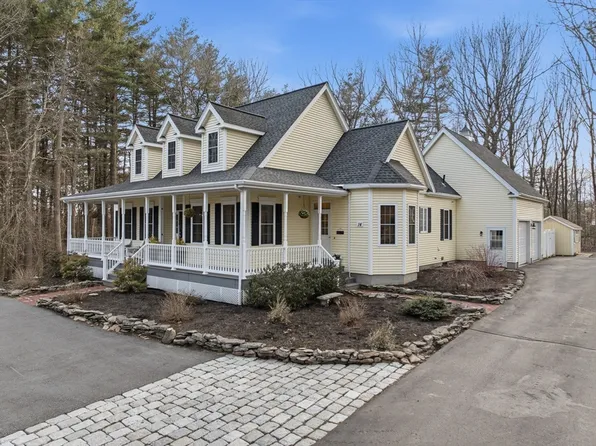14 Salisbury St, Grafton, MA 01519