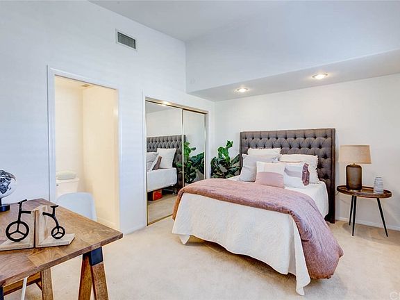 5th image of 1381-57G Merion Way