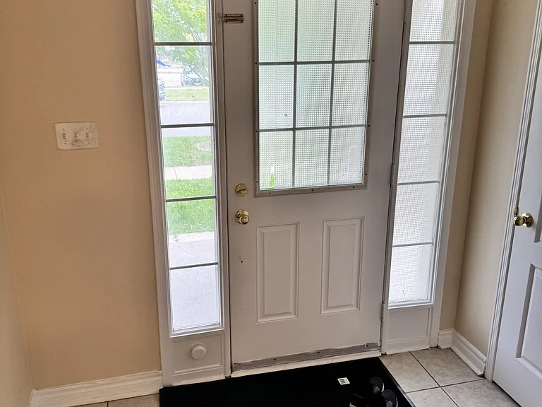 474 Denyes Way #UPPER — Photo 2