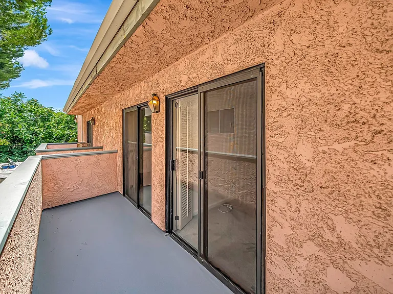 4424 Coldwater Canyon Ave #3 — Photo 40