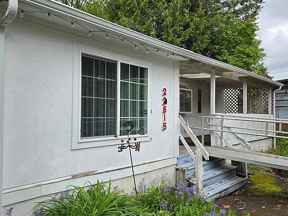 3rd image of 22615 114th Avenue SE
