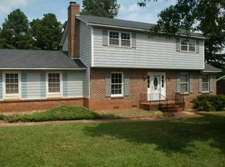 323 Shoally Ridge Dr, Boiling Springs, SC 29316