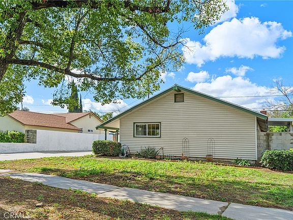 5th image of 3638 Lillian St