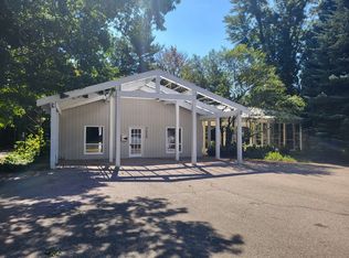 7550 144th Ave, West Olive, MI 49460