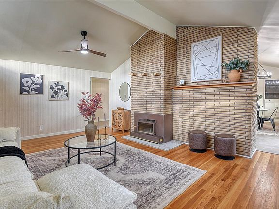 5th image of 10504 E Balfour Ct