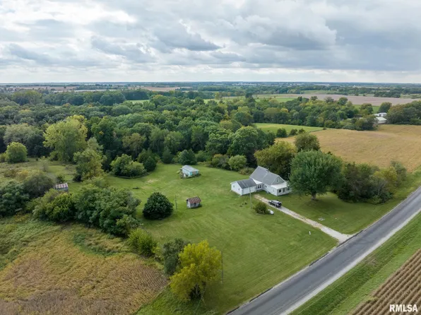 1651 Berwick Rd, Abingdon, IL 61410